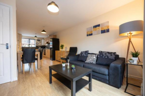 Beautiful 4 Bed House in Manchester Free Parking
